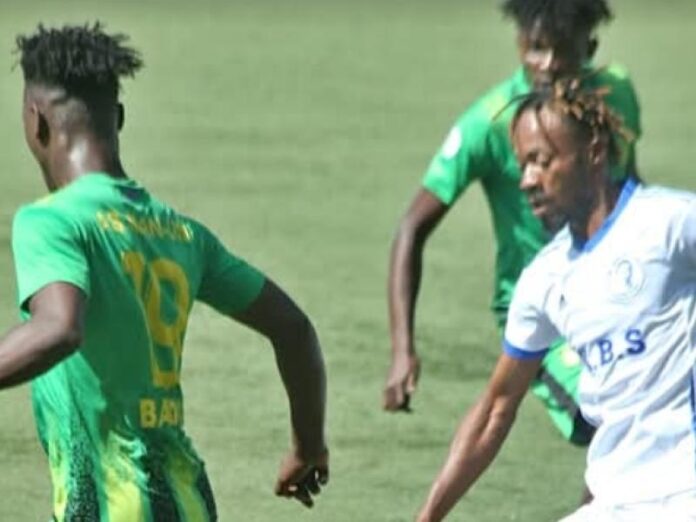 Joueurs de Maniema-Union célébrant le but de Namboka au stade Kamalondo