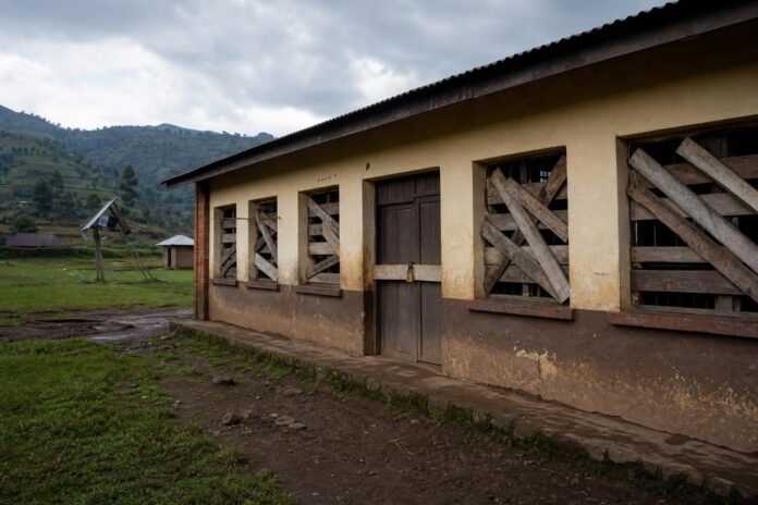 ecole fermee en zone de conflit au Nord-Kivu