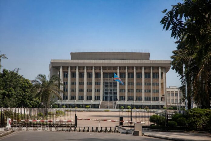 Palais du Peuple à Kinshasa, siège du Parlement congolais