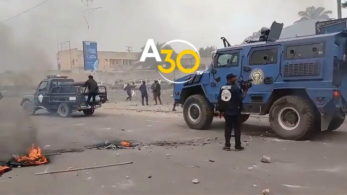 Manifestants opposés au changement de Constitution réprimés par la police à Kinshasa