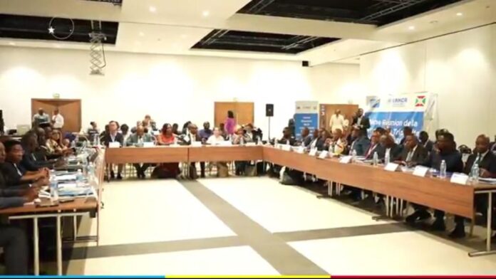 Ouverture de la réunion tripartite à Kinshasa avec des représentants de la RDC, du HCR et du Burundi