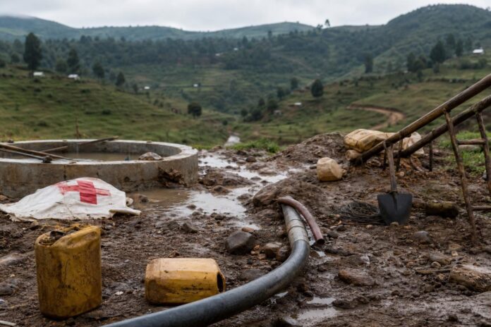 Zone rurale de Walungu avec installation d’eau endommagée après une attaque contre une mission humanitaire