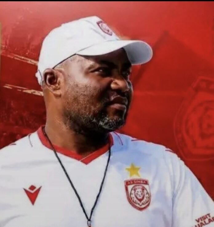 Entraîneur Jhon Birindwa signant contrat avec l'AS Simba Kamikaze