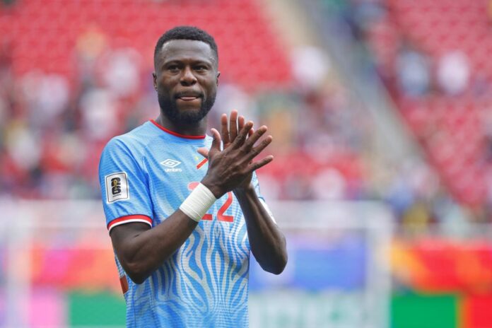 Joueur de football congolais en négociations avec un club brésilien
