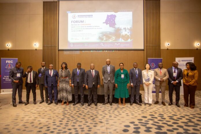Participants au forum de la Chambre des Mines de la FEC sur la révision du Code minier à Kinshasa