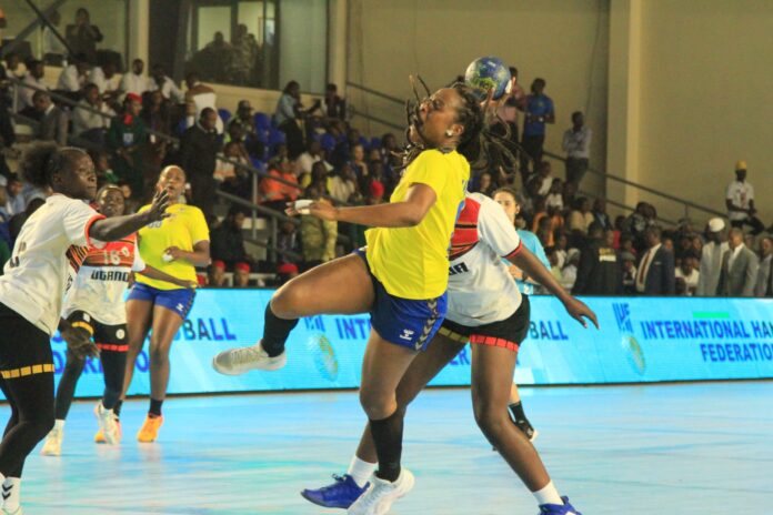 Match de handball au Stade des Martyrs à Kinshasa lors du championnat africain