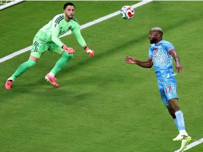Joueurs de football congolais en action contre l'Angleterre lors de la Coupe du Monde 2026