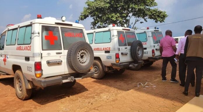 Ambulances remises aux zones de santé de Katwa et Butembo pour la lutte contre Ebola