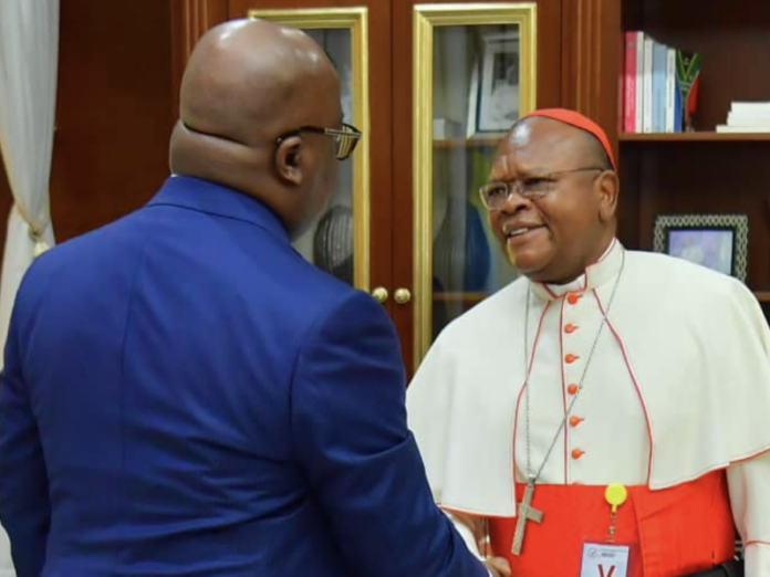 Cardinal Fridolin Ambongo célébrant la messe du 66e anniversaire de l'indépendance de la RDC à Kinshasa