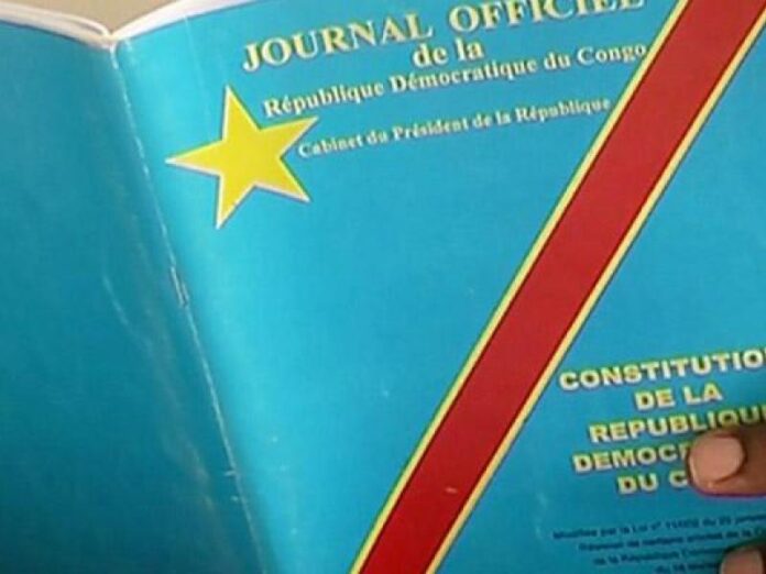 Avocat Jean-Marie Kabengela Ilunga lors d'un Space live, discutant de la révision constitutionnelle en RDC