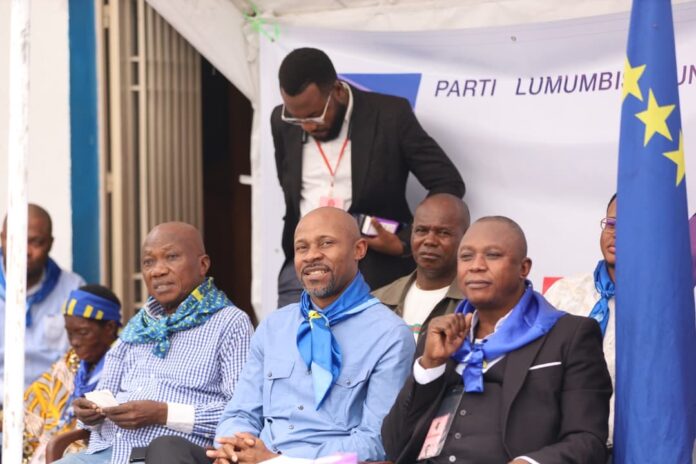 Militants du PALU réunis pour le 62e anniversaire du parti à Kinshasa