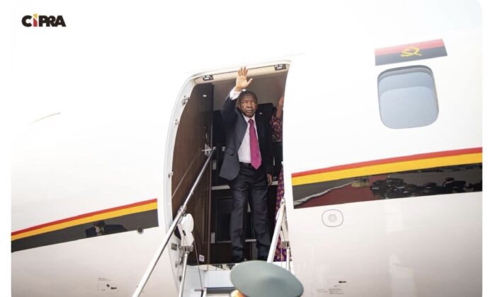 Cérémonie de signature d'un accord économique entre l'Angola et la RDC à Kinshasa