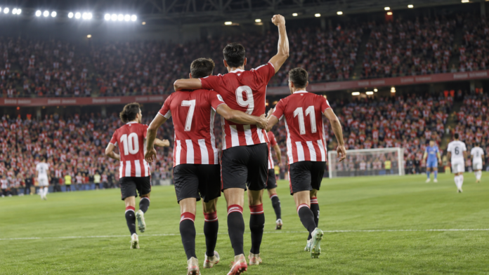 Illustration éditoriale : L'Atlético Madrid corrige Osasuna 4-0 avant le derby
