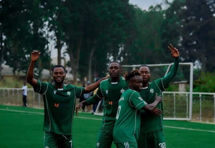 Joueurs du DC Virunga sur la pelouse du stade Lucas Moripe à Pretoria après leur qualification
