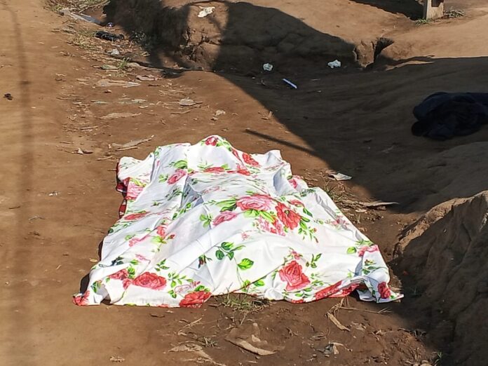 Ambulance et centre de santé rural à Bule, Ituri, dans un contexte de riposte contre Ebola
