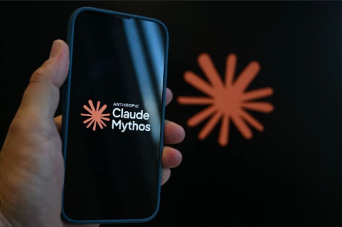 Ordinateur portable affichant une carte de l’Afrique avec des flux de données, des cartes SIM et des écrans de surveillance