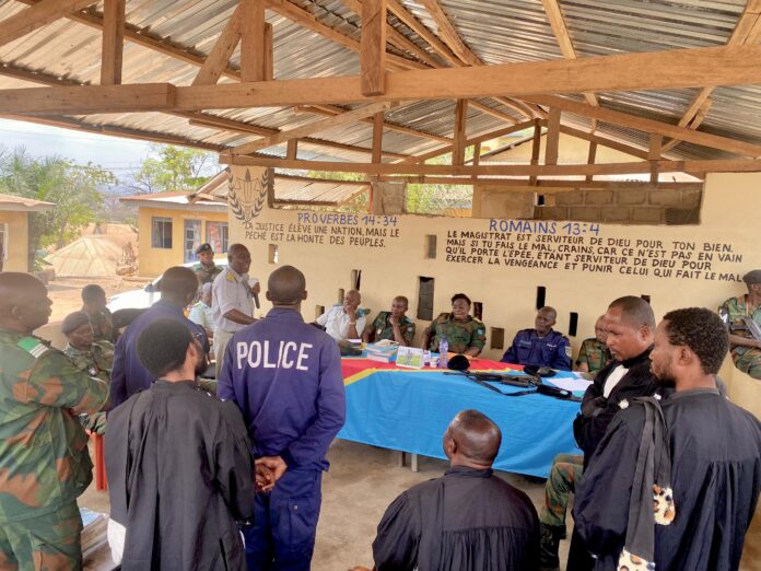 Vue extérieure du tribunal militaire de garnison de Matadi où le commissaire José Mbayi wa Mbayi a été condamné à cinq ans de servitude