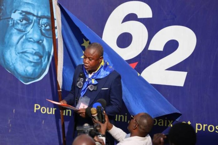 Illustration editoriale accompagnant : À Kinshasa, le PALU appelle Félix Tshisekedi à un dialogue national