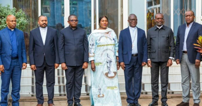 Délégation de la présidence reçue à l'archevêché de Lubumbashi pour évoquer le dialogue national