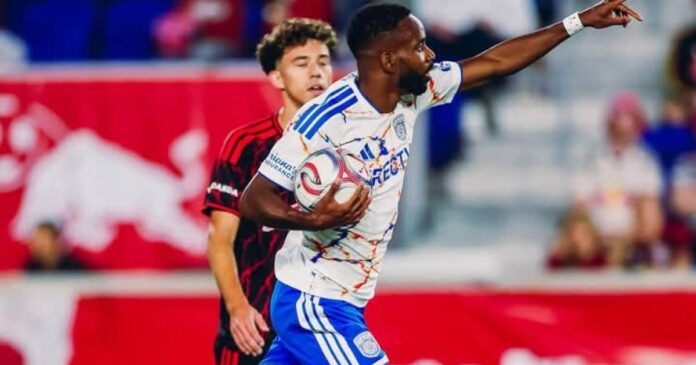 Cédric Bakambu en action avec San Diego lors du match de MLS contre New York Red Bull