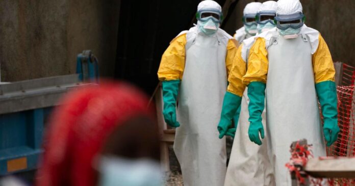 Tentes médicales et matériel de protection d’un centre de traitement Ebola à Bunia, en Ituri