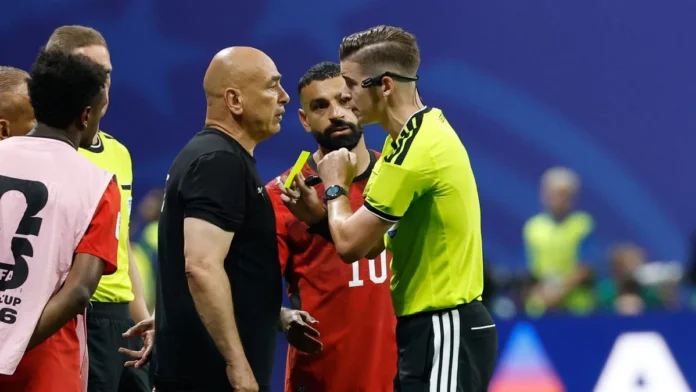Illustration editoriale accompagnant : FIFA : Hossam Hassan, Ibrahim Hassan et Zico suspendus