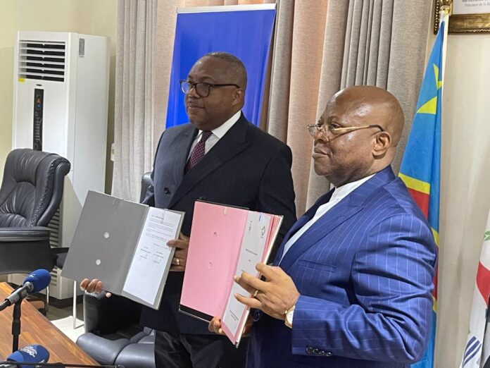Illustration editoriale accompagnant : Kinshasa : OGEFREM-FEC signent un accord pour les échanges commerciaux