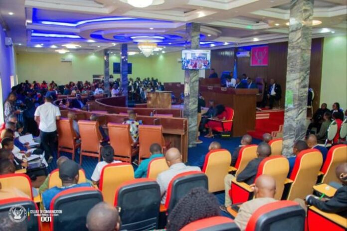 Vue de la salle de l’Assemblée provinciale de la Tshopo à Kisangani lors de l’ouverture de la session ordinaire de septembre 2026